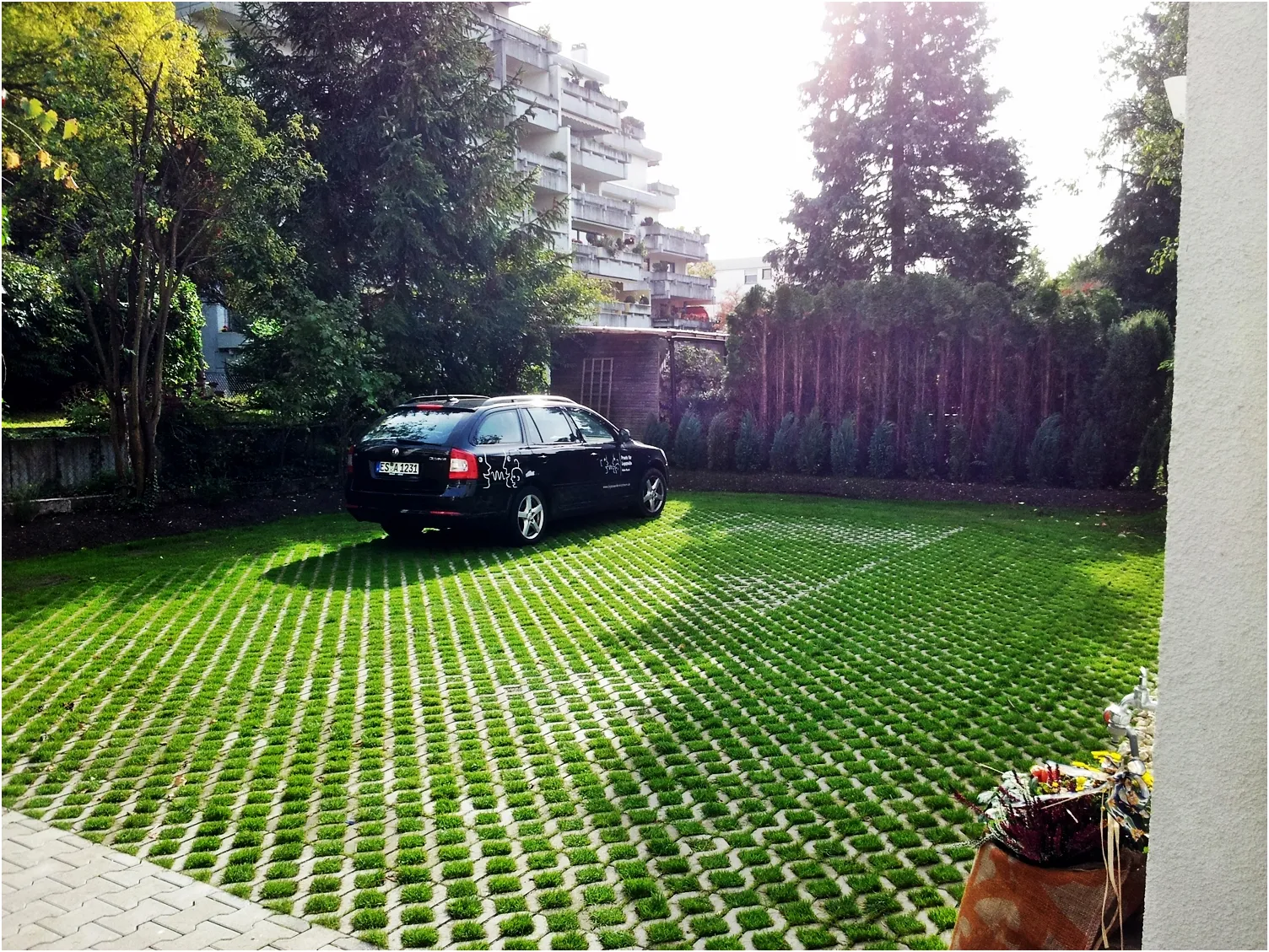 Praxiseigene Patientenparkplätze