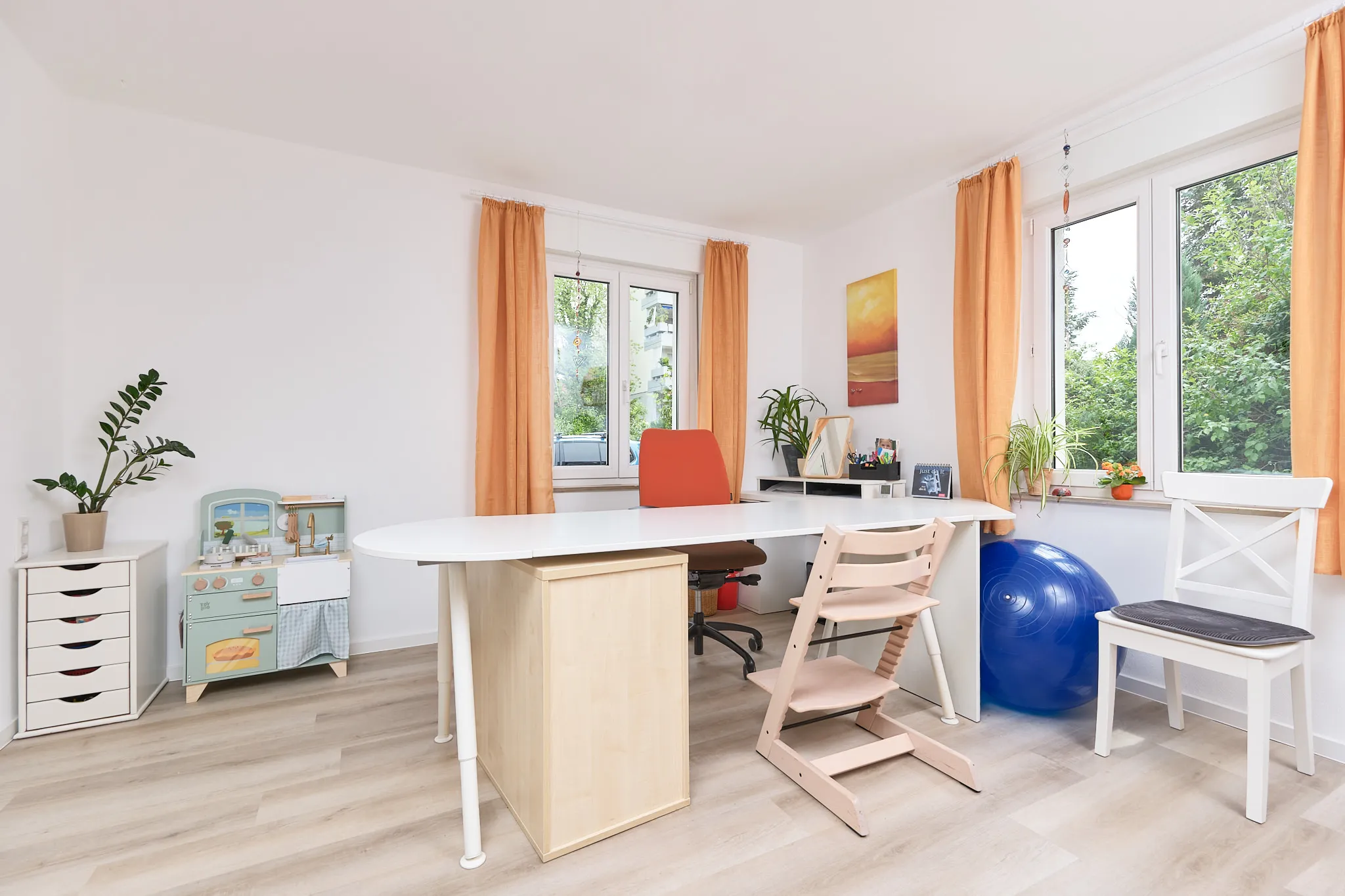 Heller, kinderfreundlicher Therapieraum